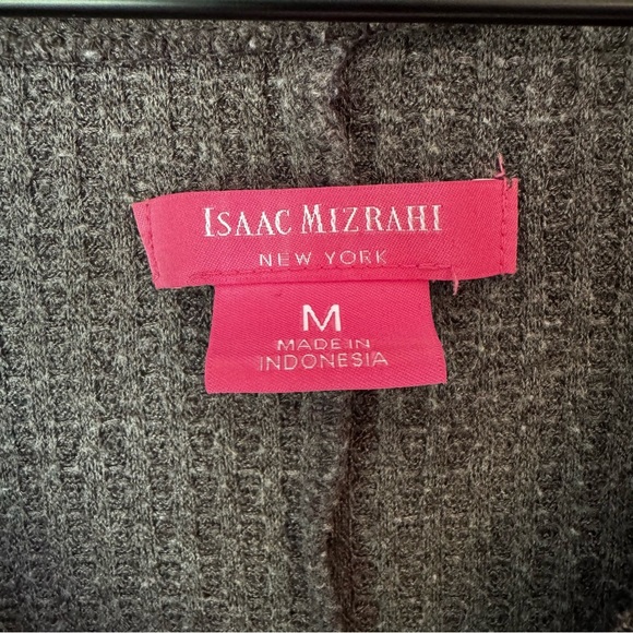 Isaac Mizrahi Women's Gray Waffle Knit Casual Button Up Lightweight Sweater Sz M - Picture 3 of 8